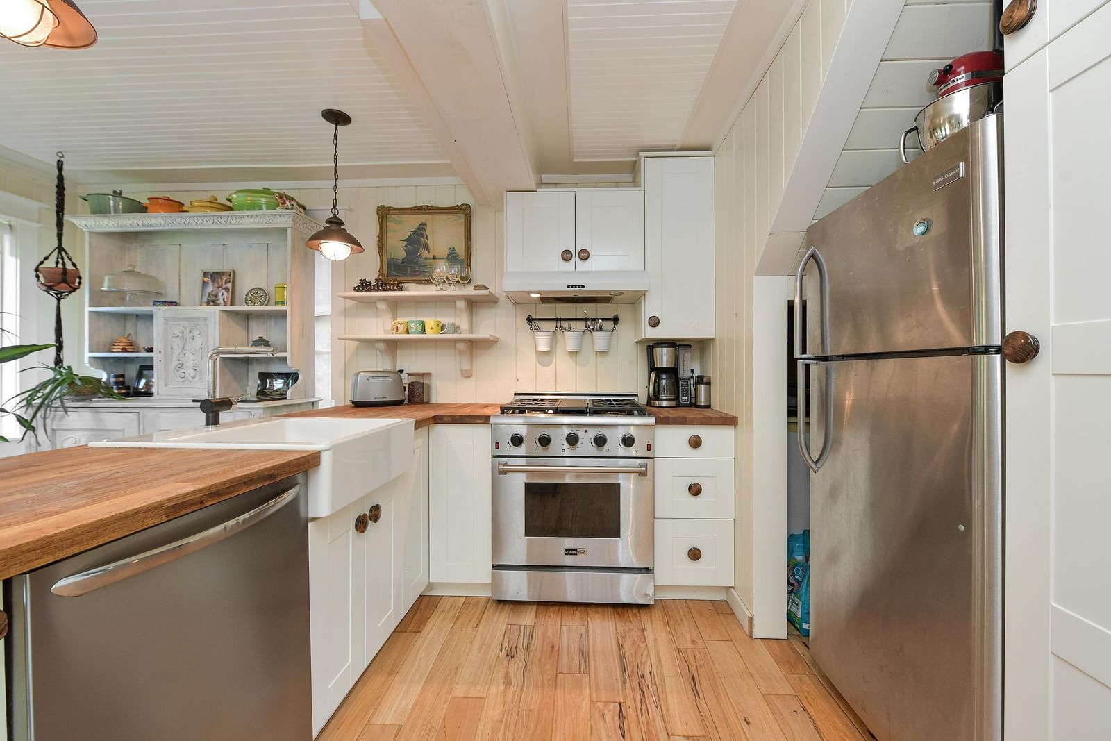 Listing Image 13
