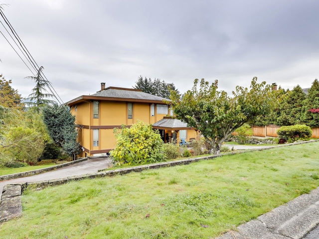 534 Beachview Drive