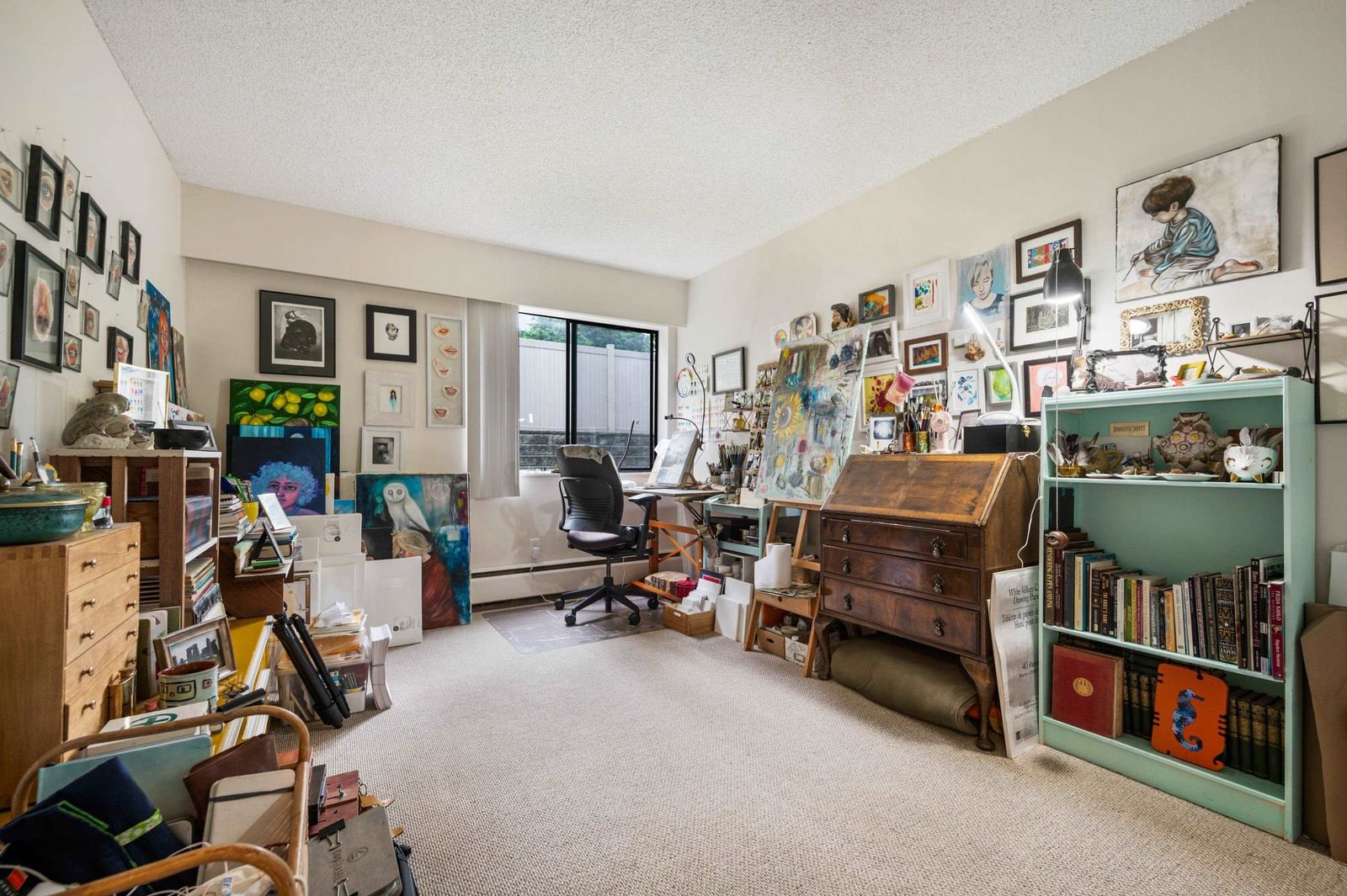 Listing Image 19