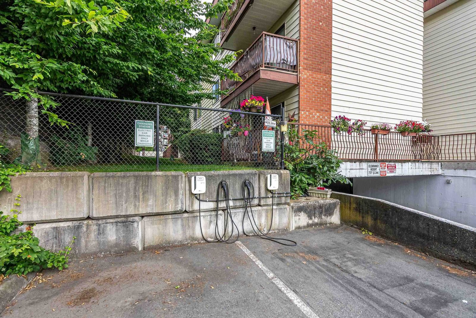 Listing Image 33