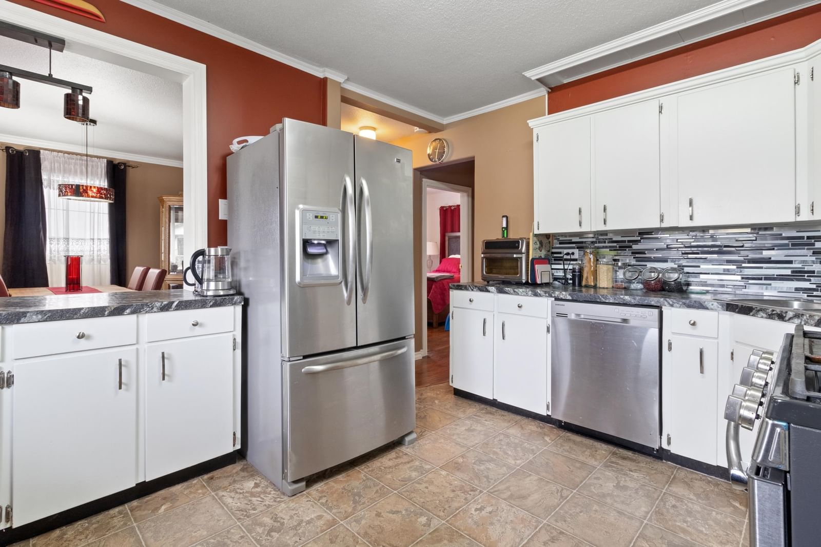 Listing Image 13
