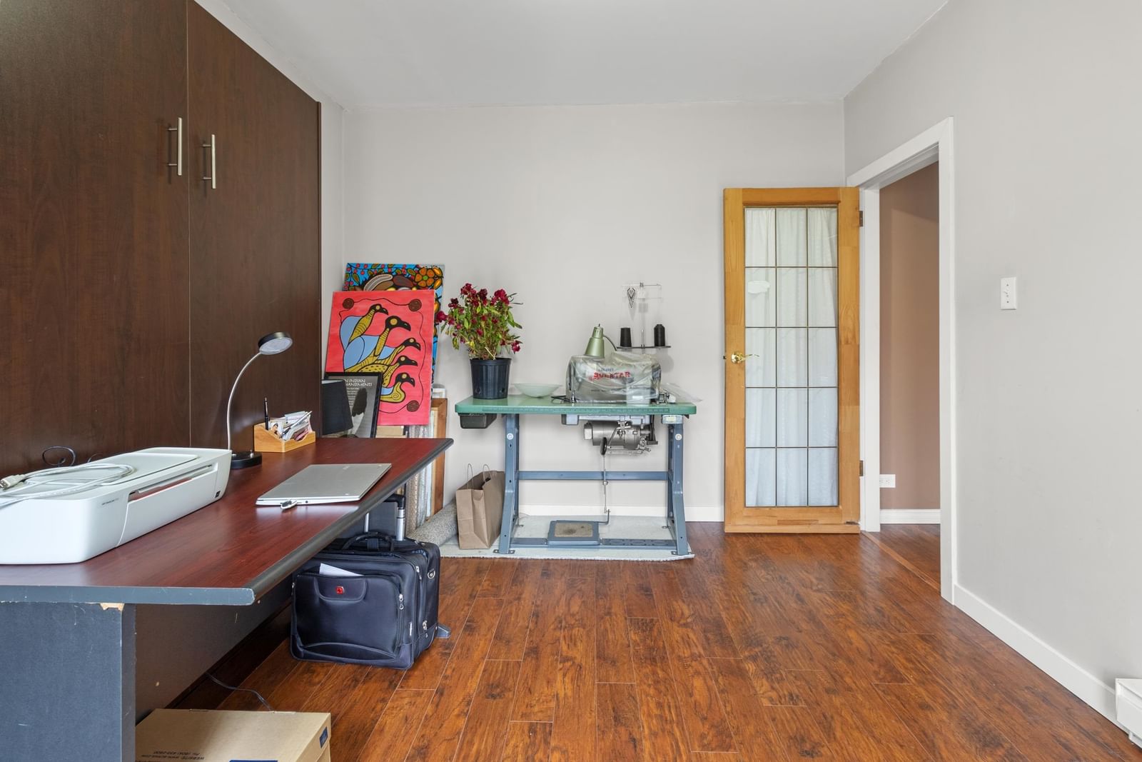 Listing Image 9