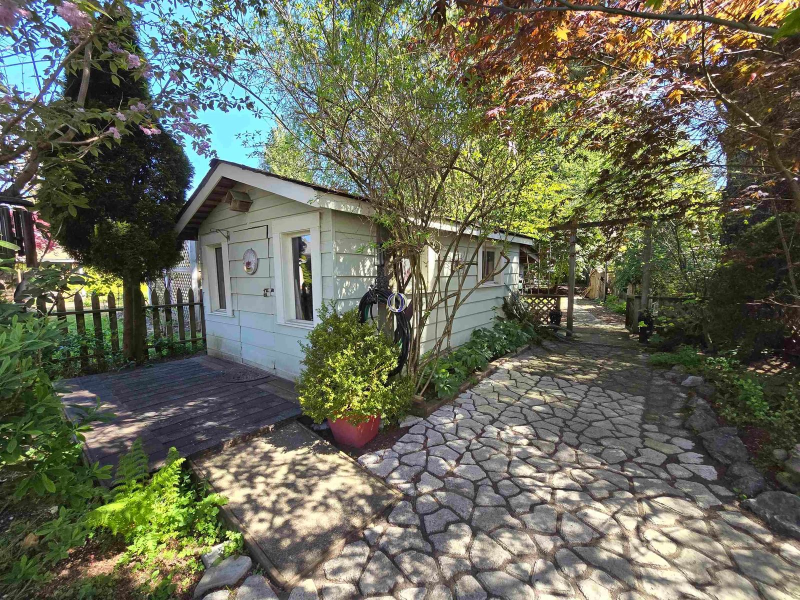 Listing Image 32