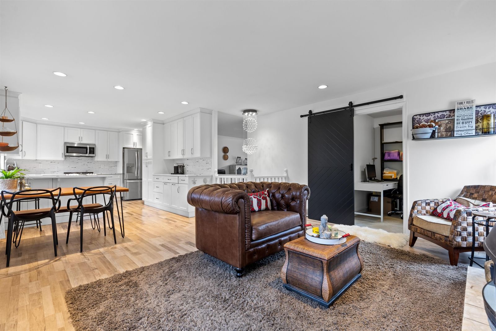 Listing Image 21