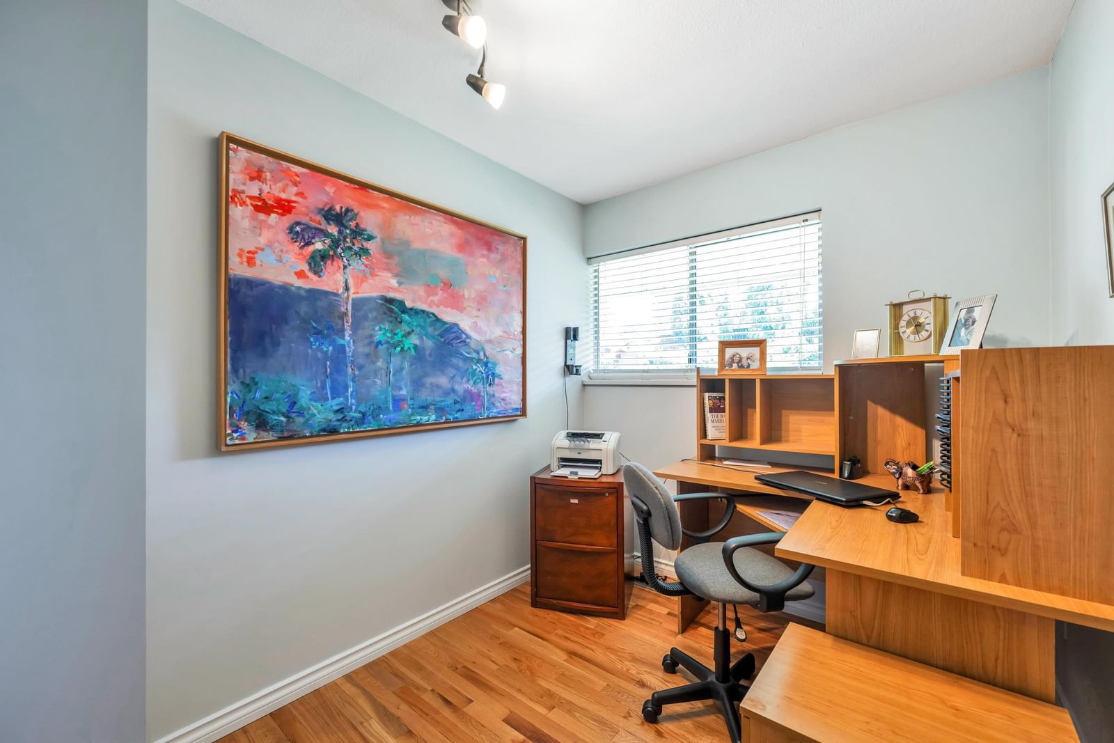 Listing Image 22