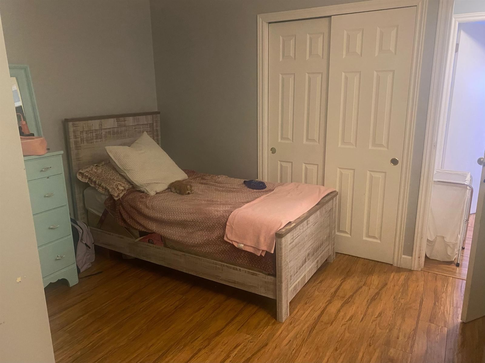 Listing Image 8