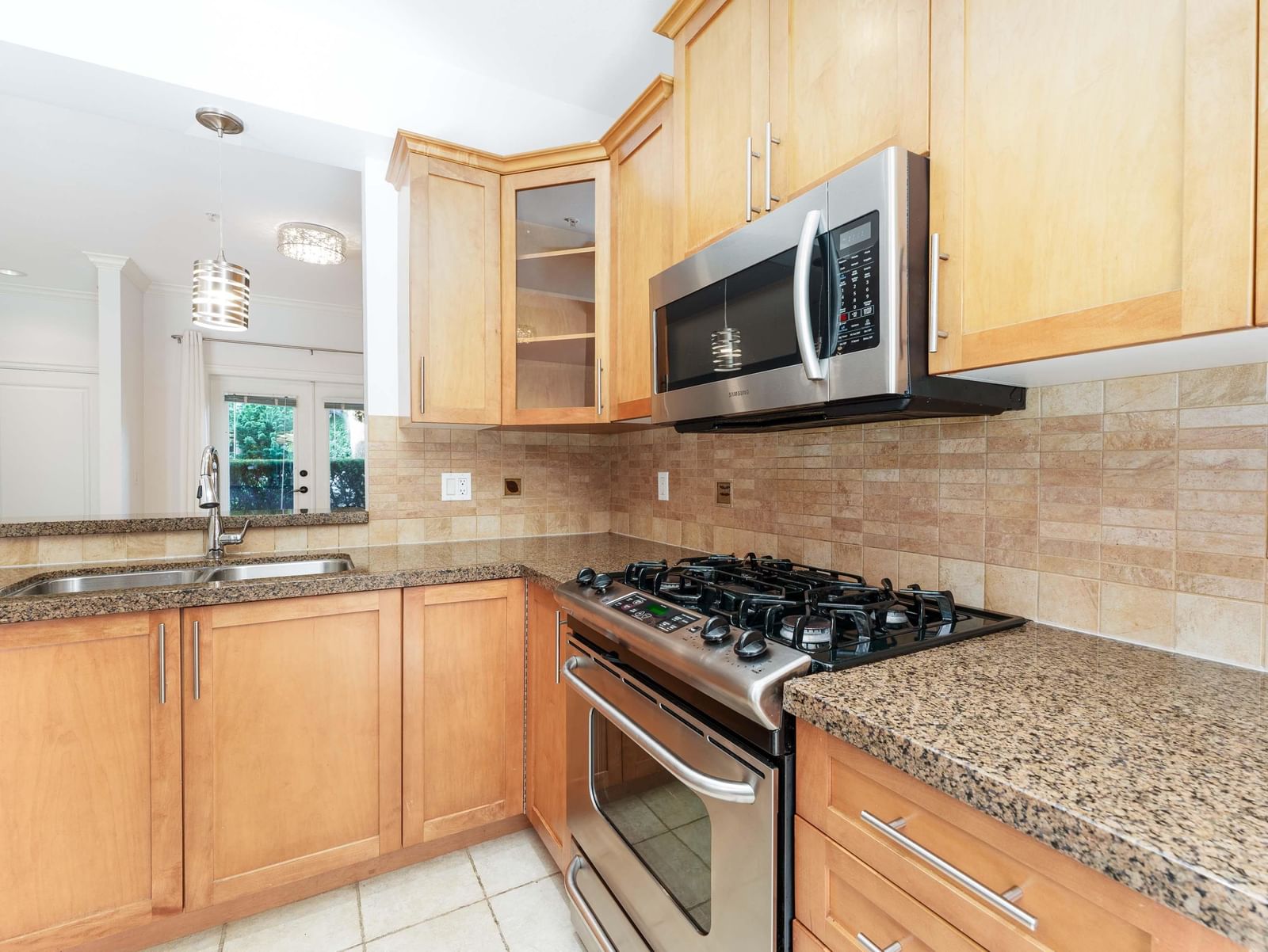 Listing Image 15