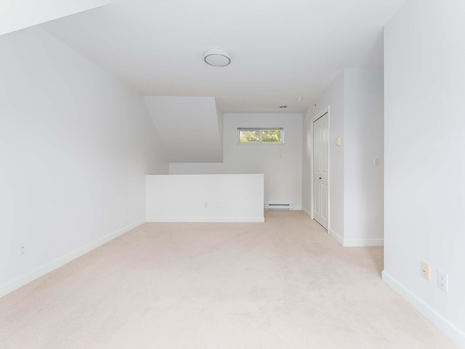 Listing Image 28