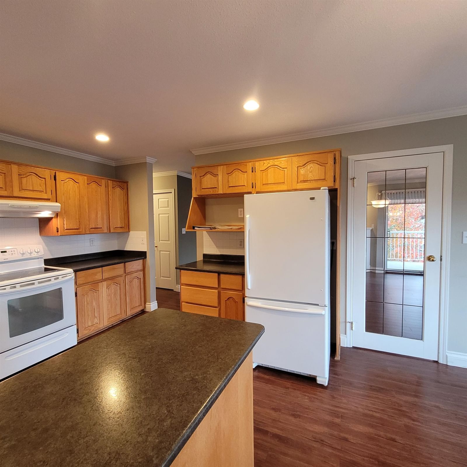 Listing Image 18
