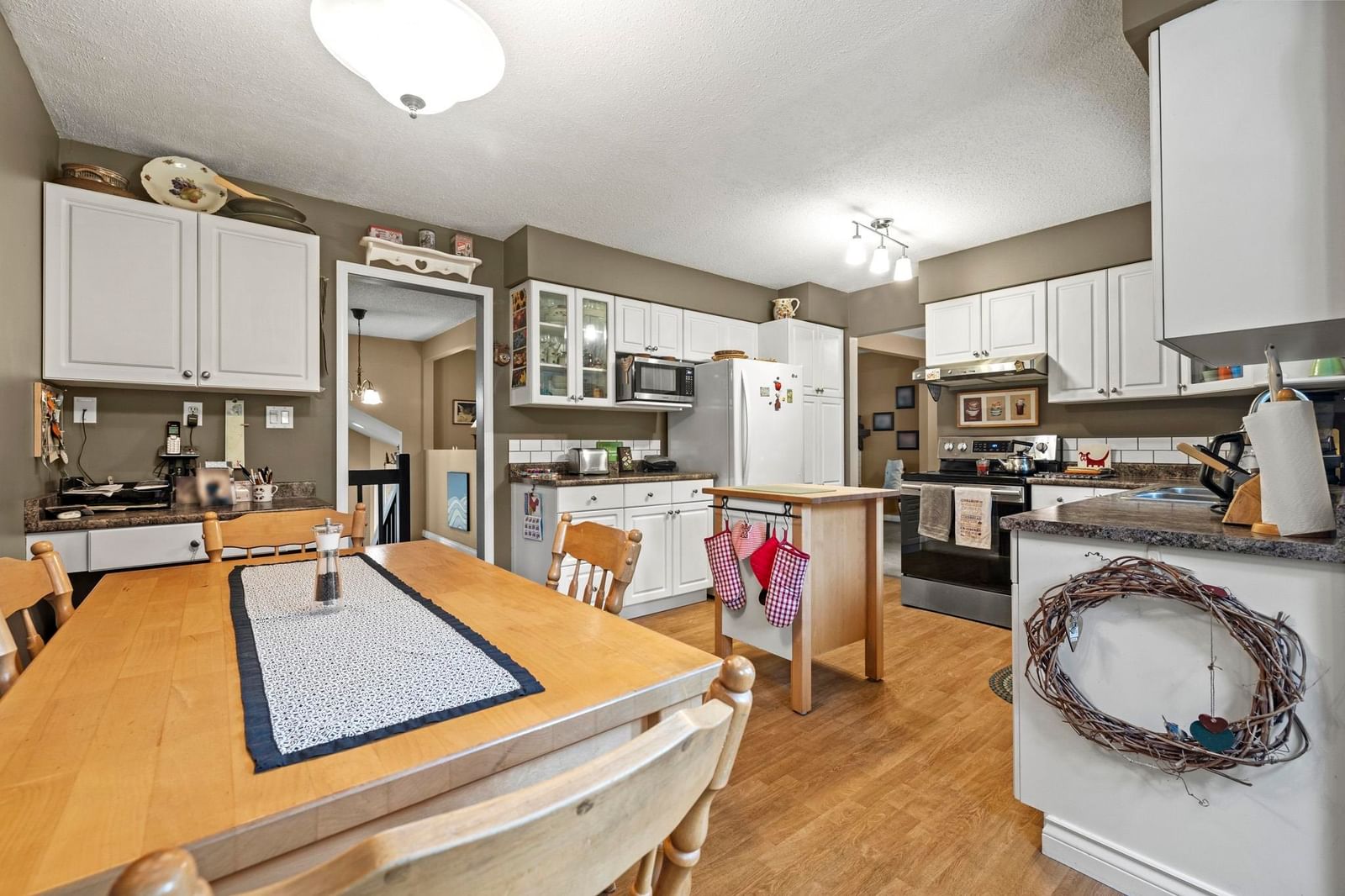 Listing Image 19