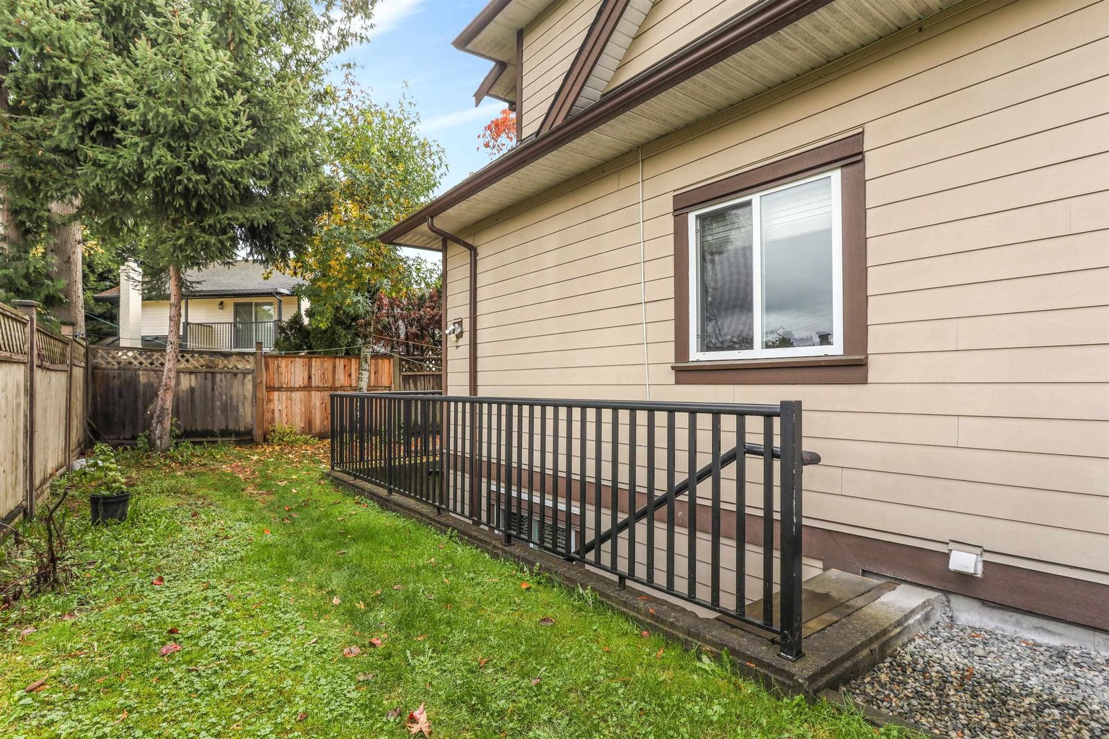 Listing Image 23