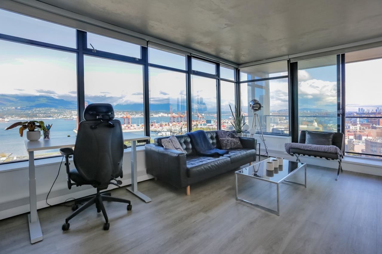 Listing Image 6