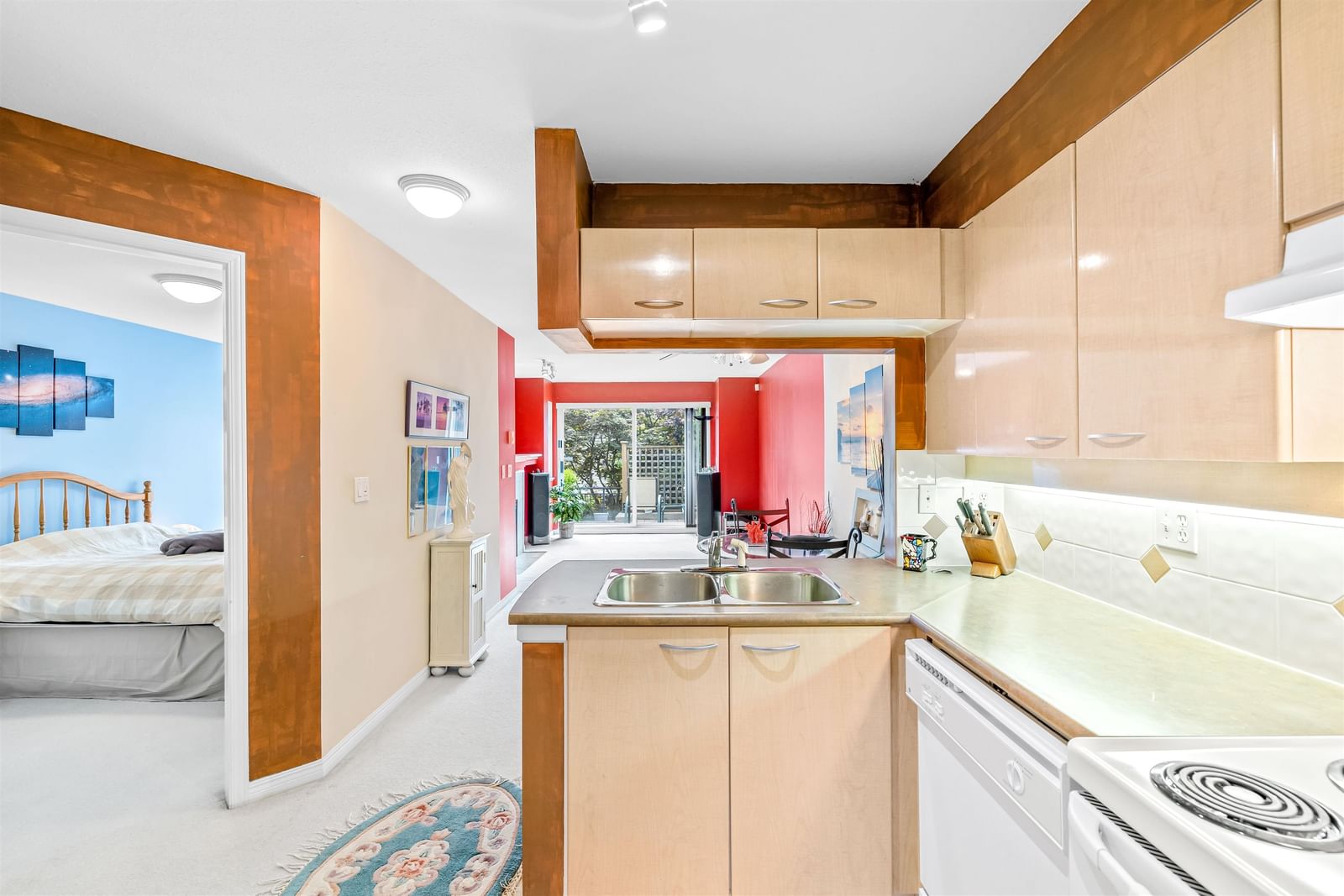 Listing Image 5