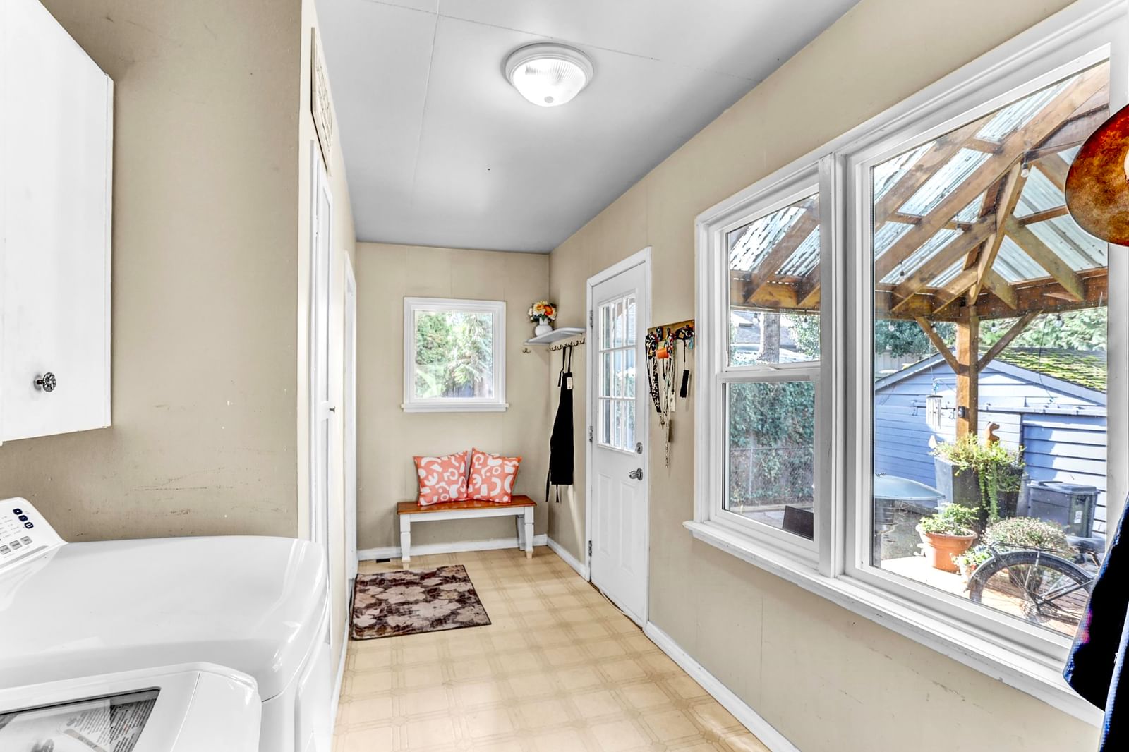 Listing Image 21
