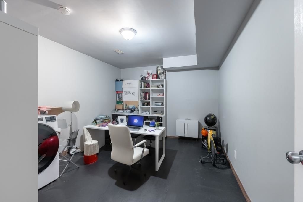Listing Image 22
