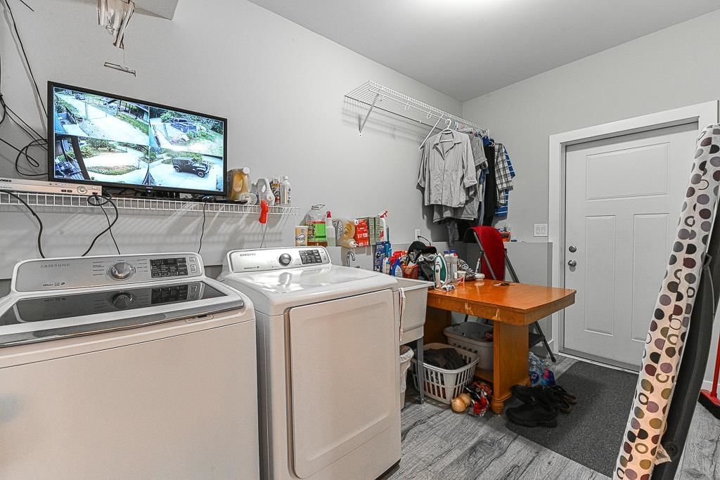 Listing Image 31