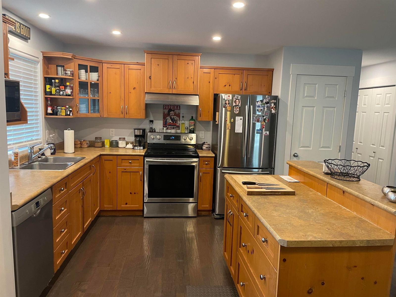 Listing Image 19