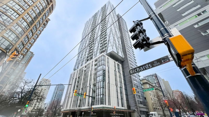 1111 Richards Street #2705, Vancouver, British Columbia (MLS R2939537)