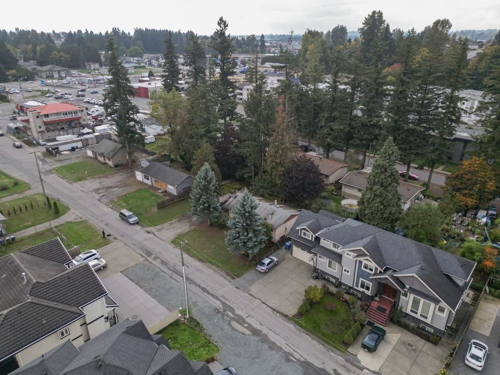 Listing Image 16