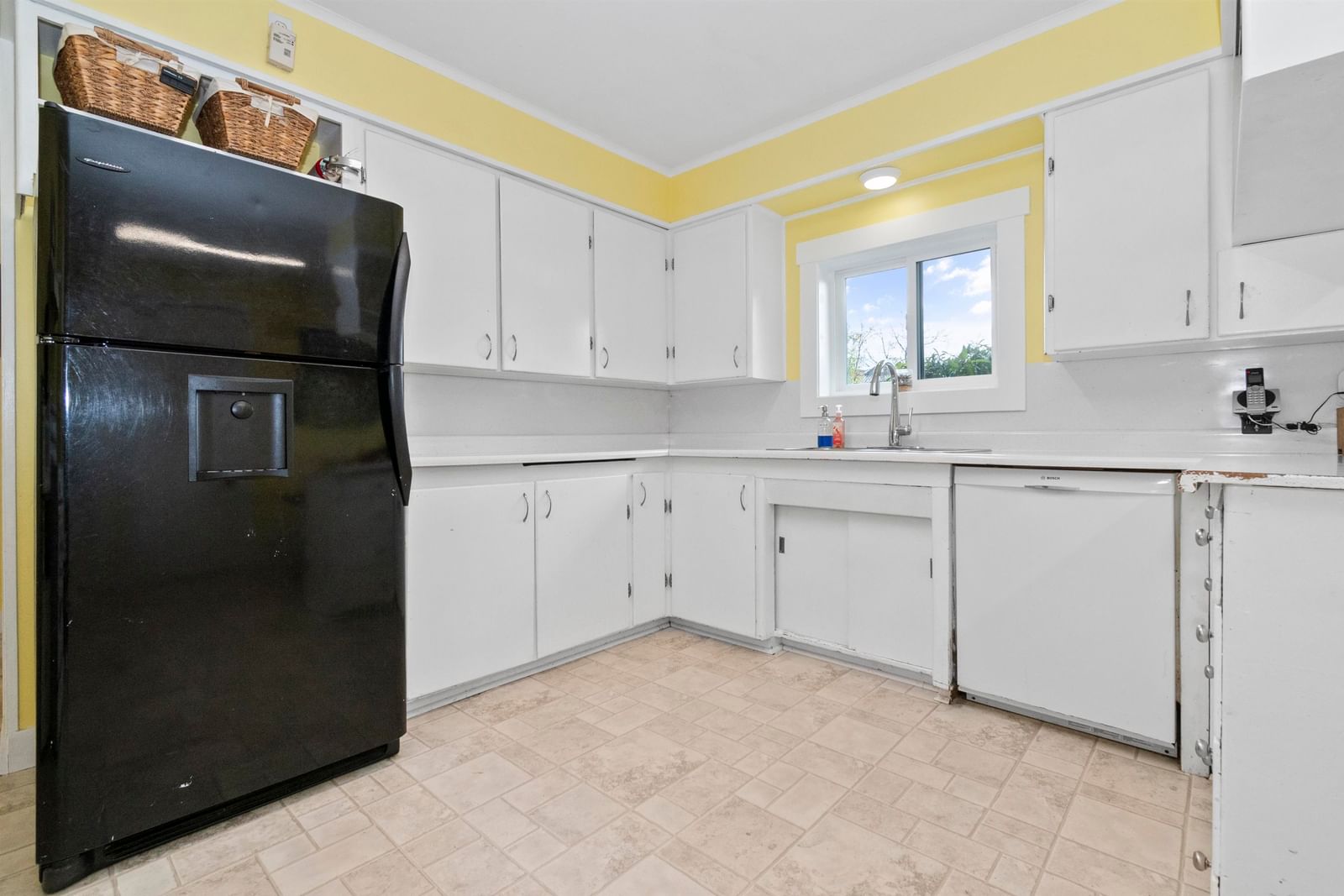 Listing Image 17