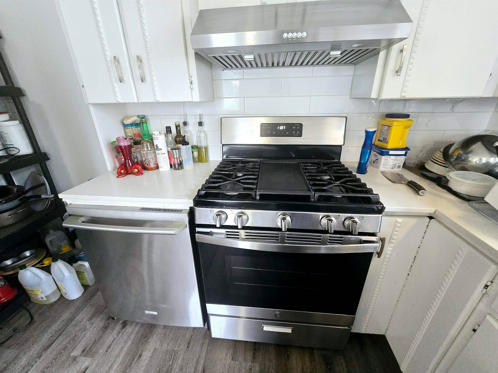Listing Image 13