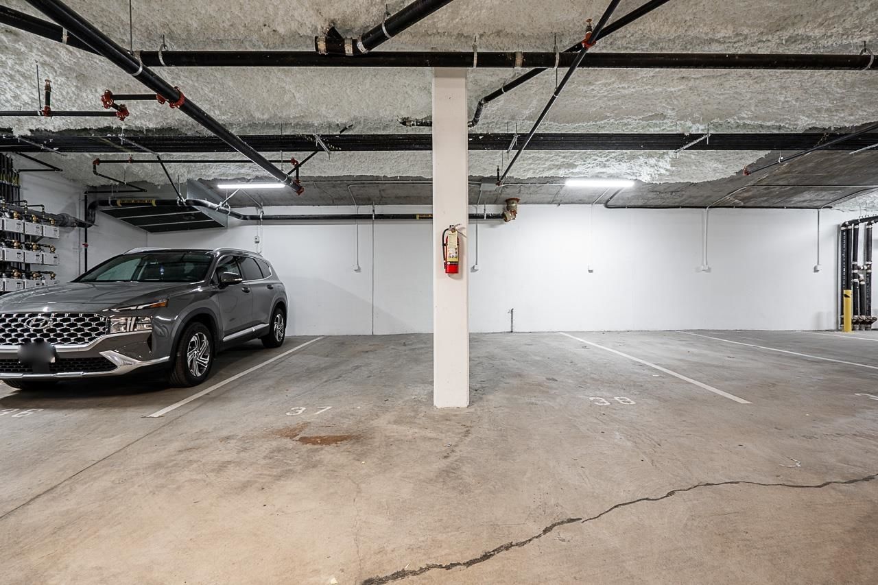 Listing Image 37