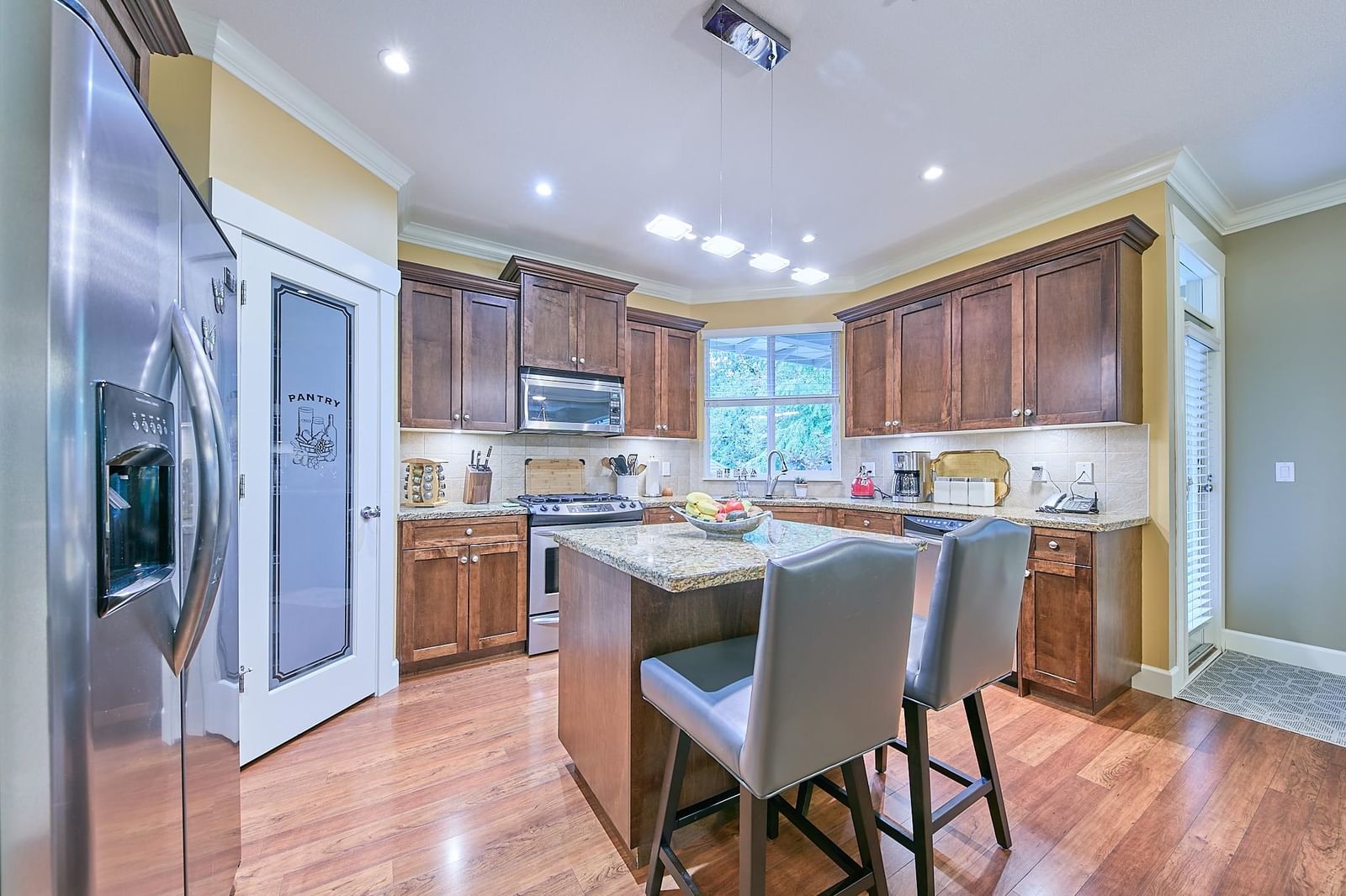 Listing Image 11