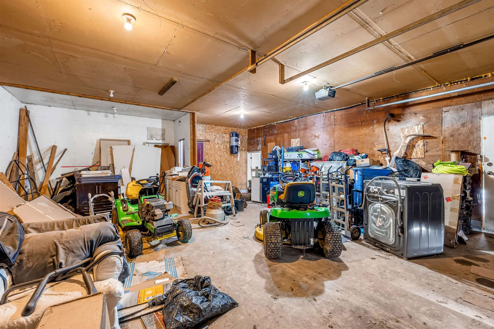 Listing Image 32