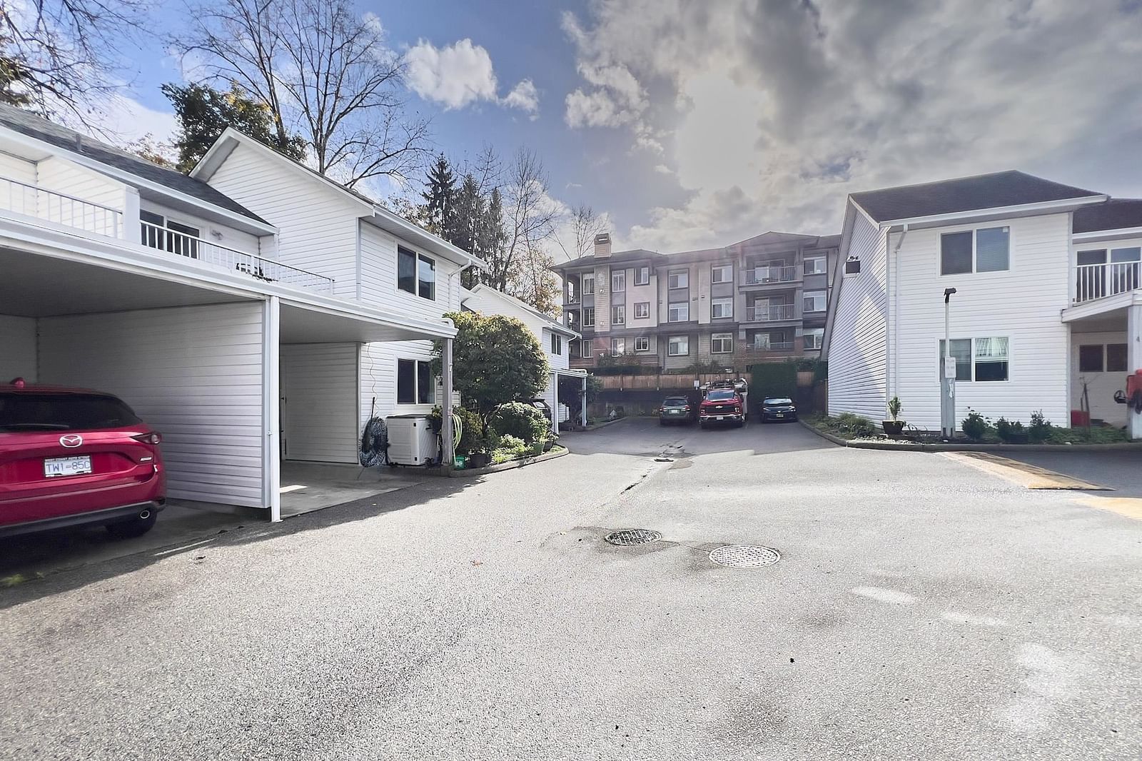 Listing Image 23