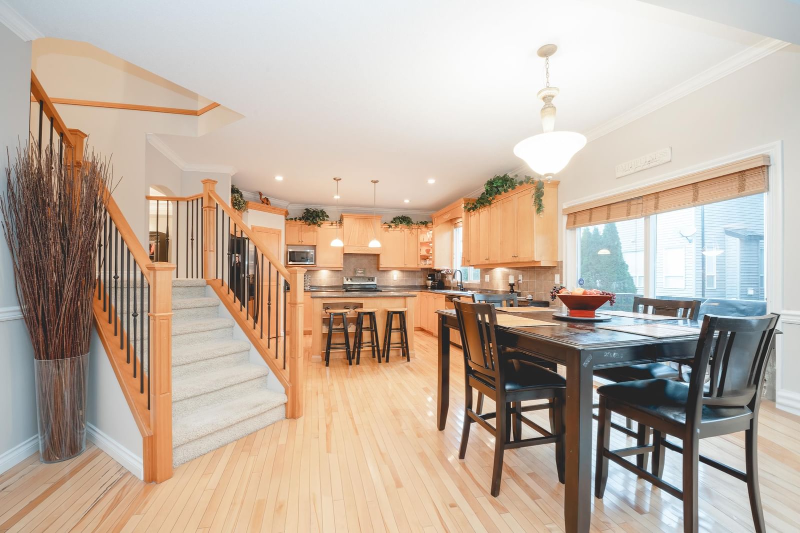 Listing Image 12