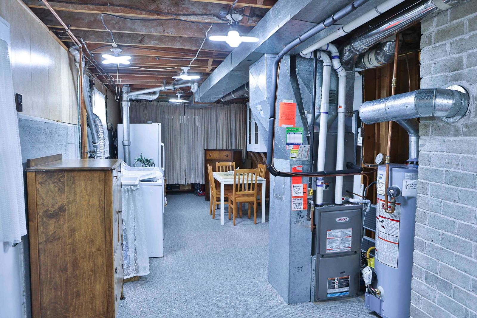 Listing Image 9