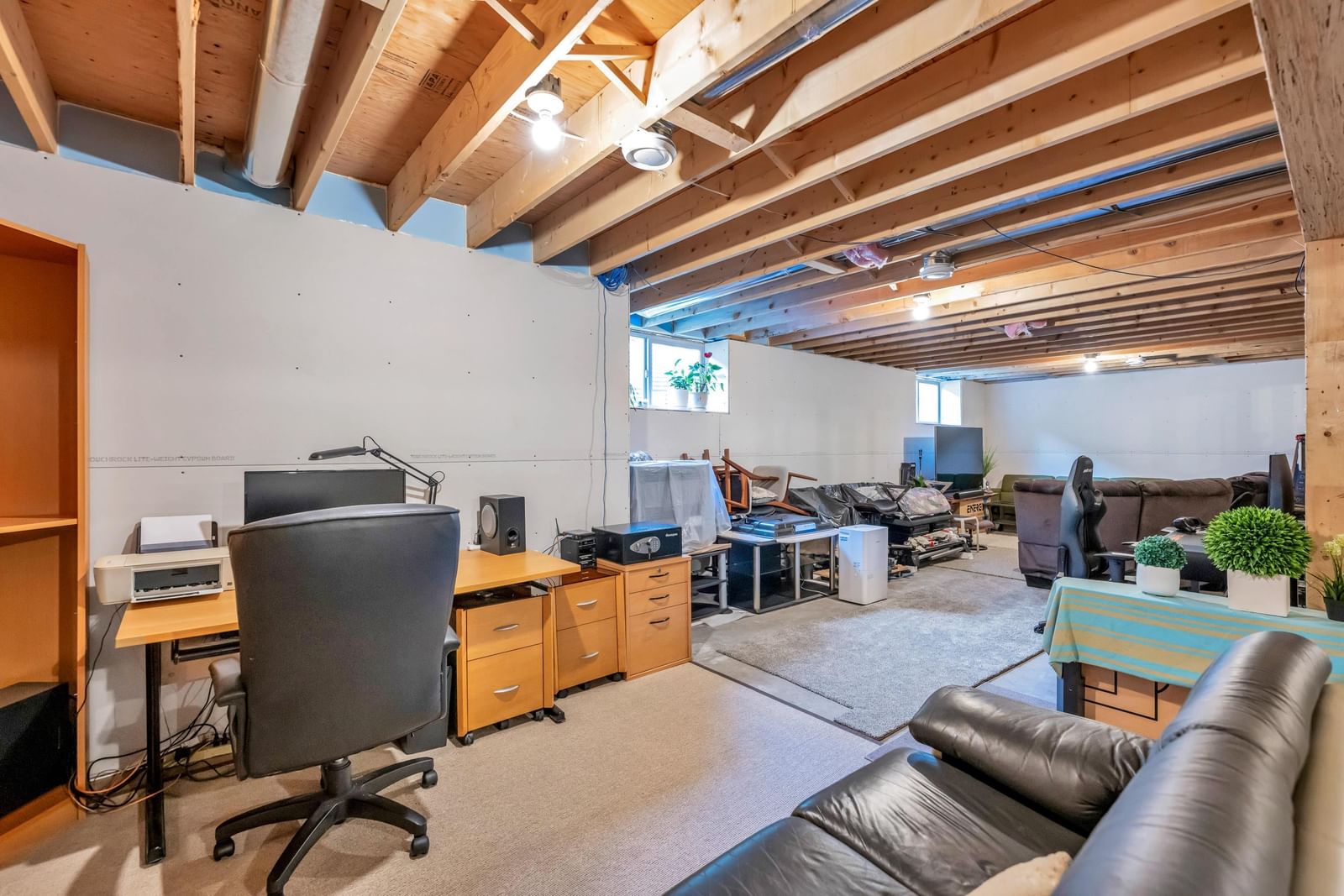 Listing Image 23