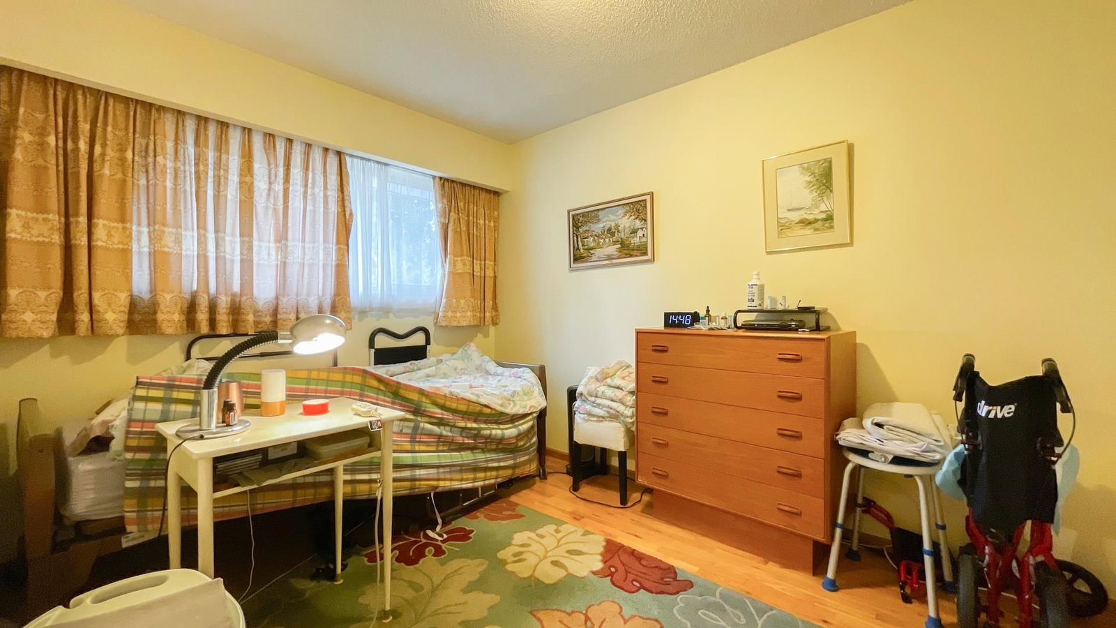Listing Image 9