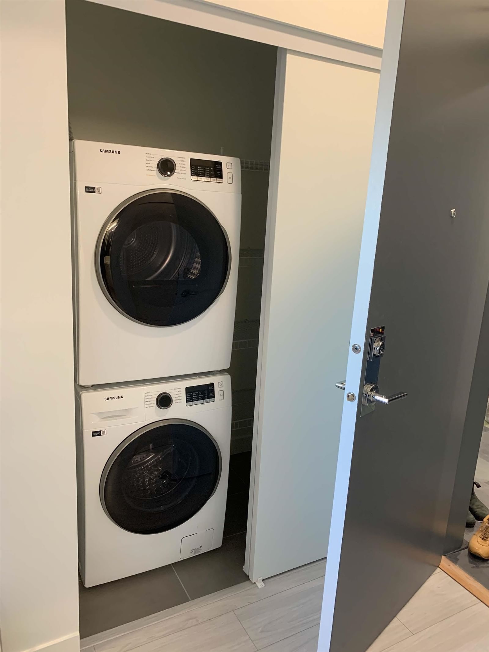 Listing Image 13