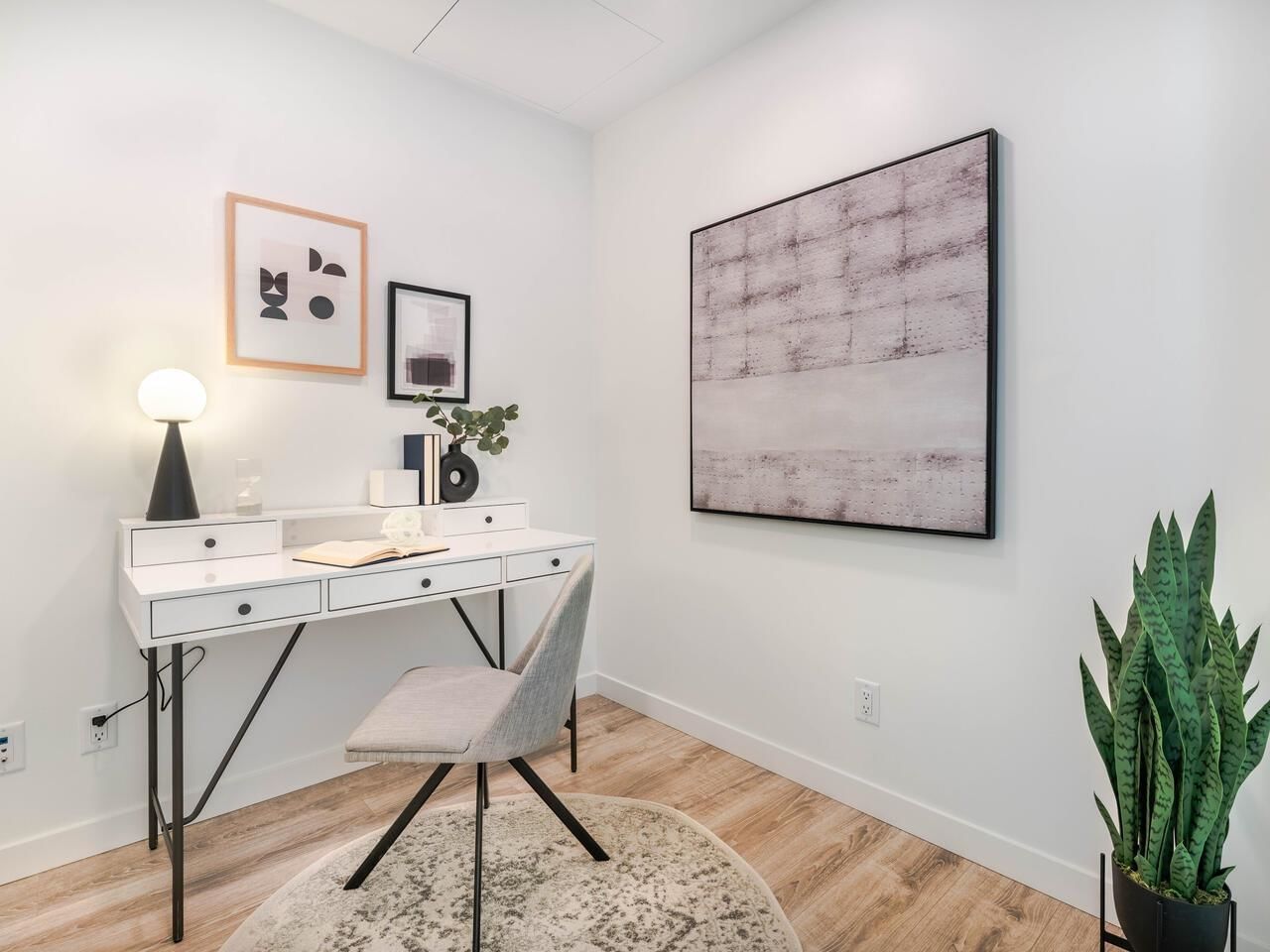 Listing Image 23