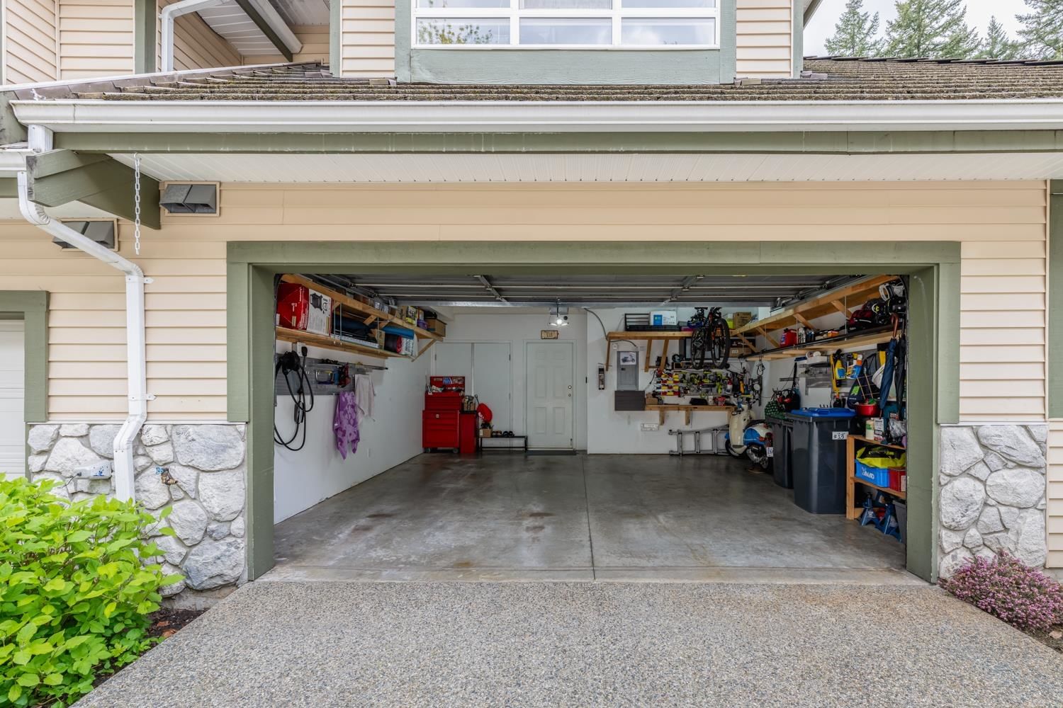 Listing Image 28