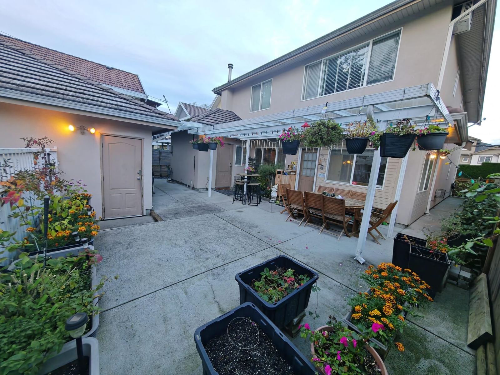Listing Image 16