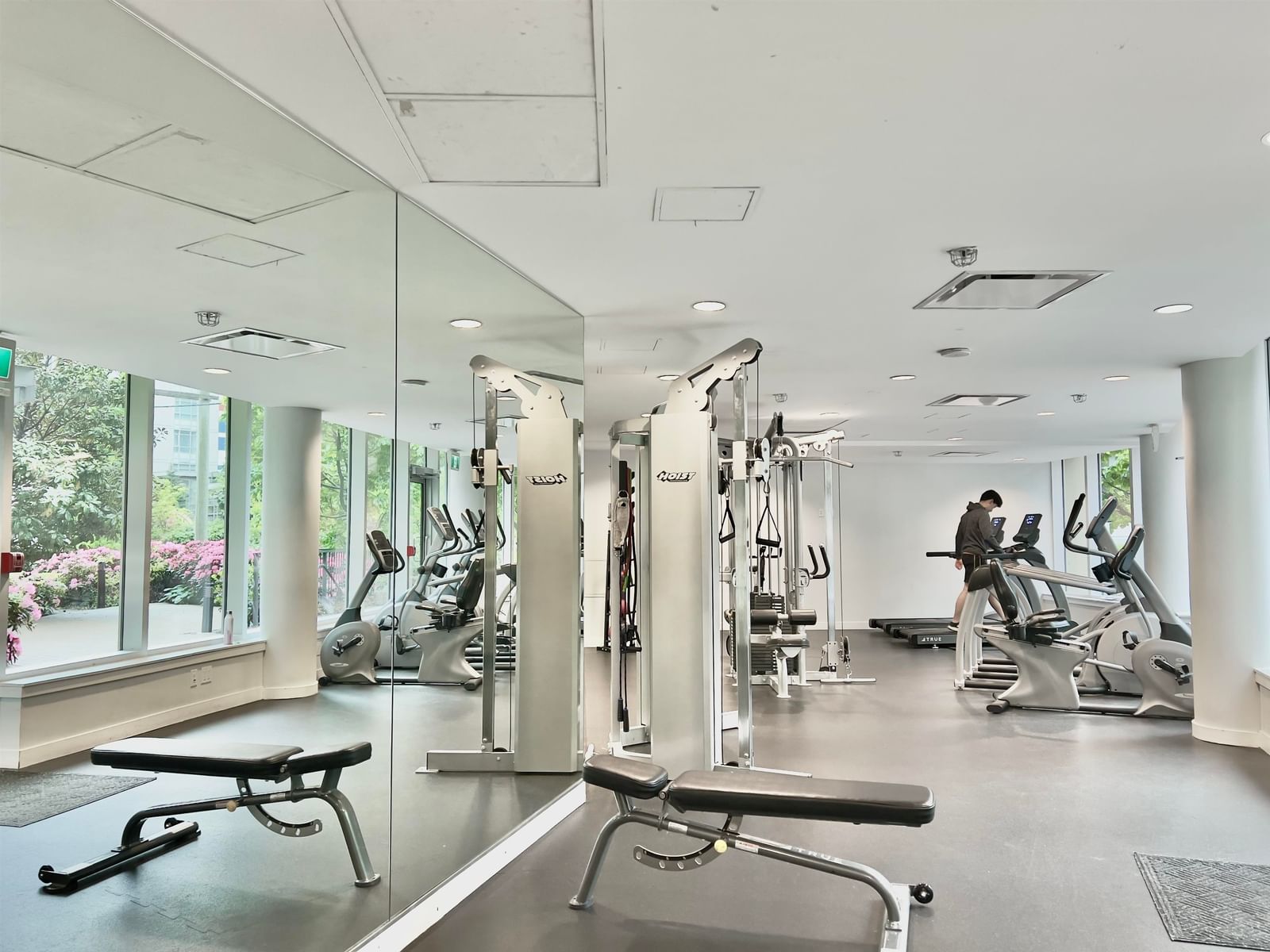 Listing Image 18