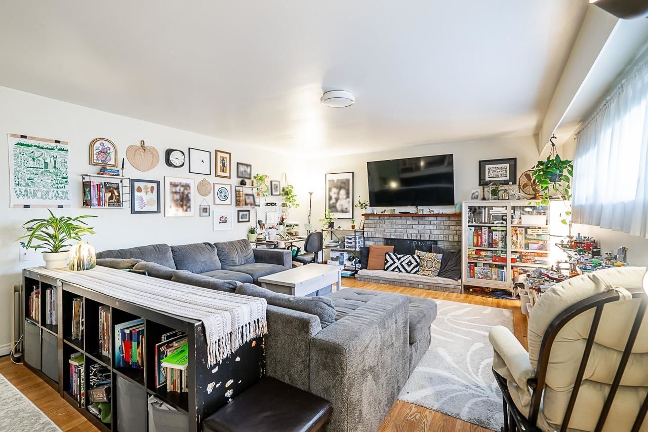 Listing Image 13