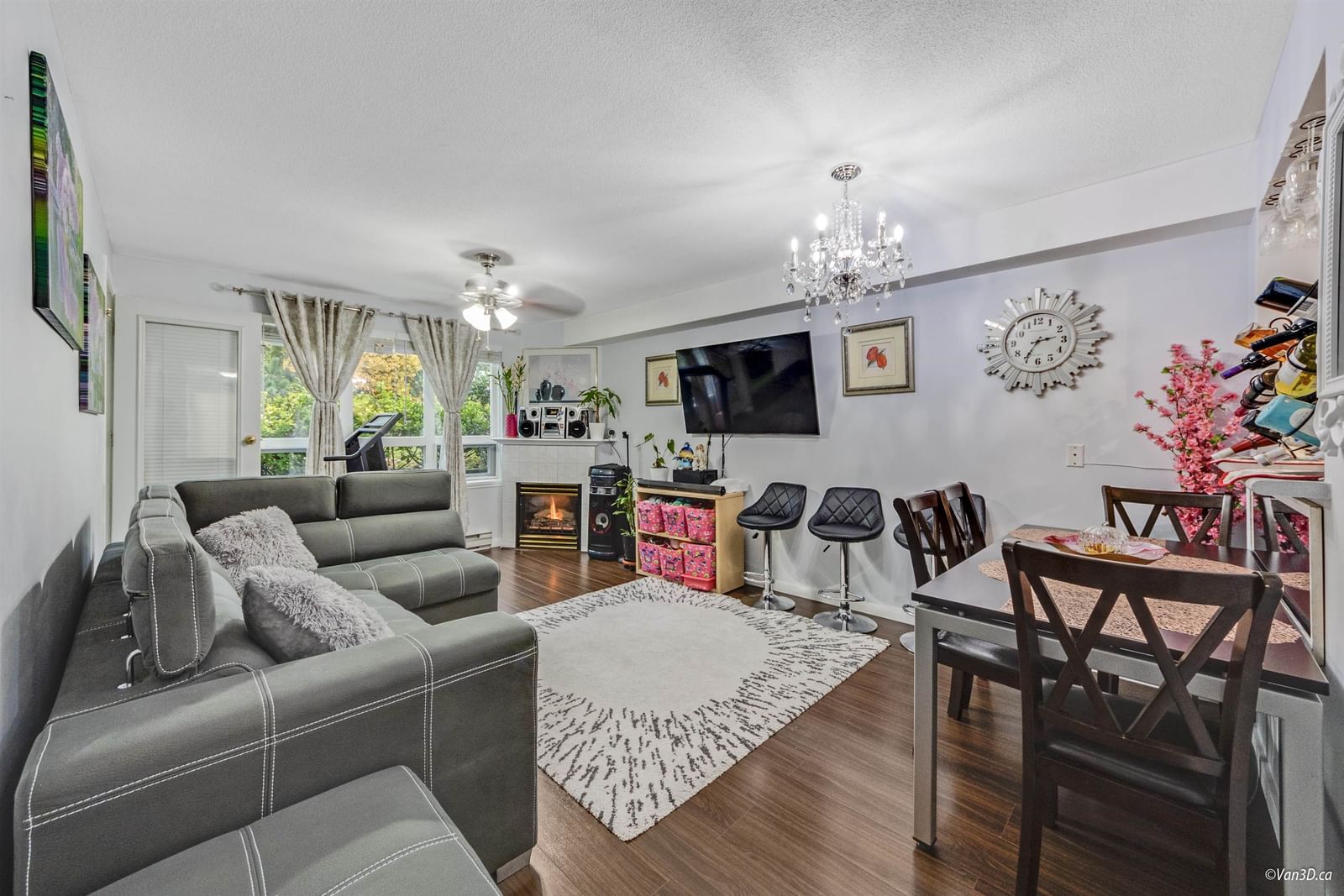 Listing Image 9