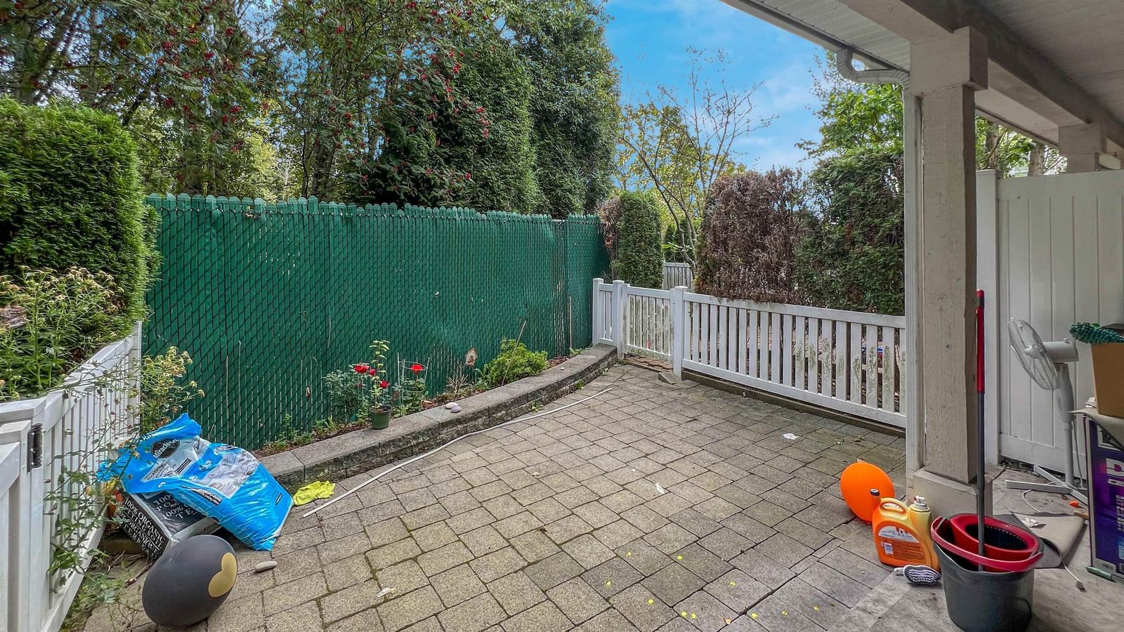 Listing Image 17
