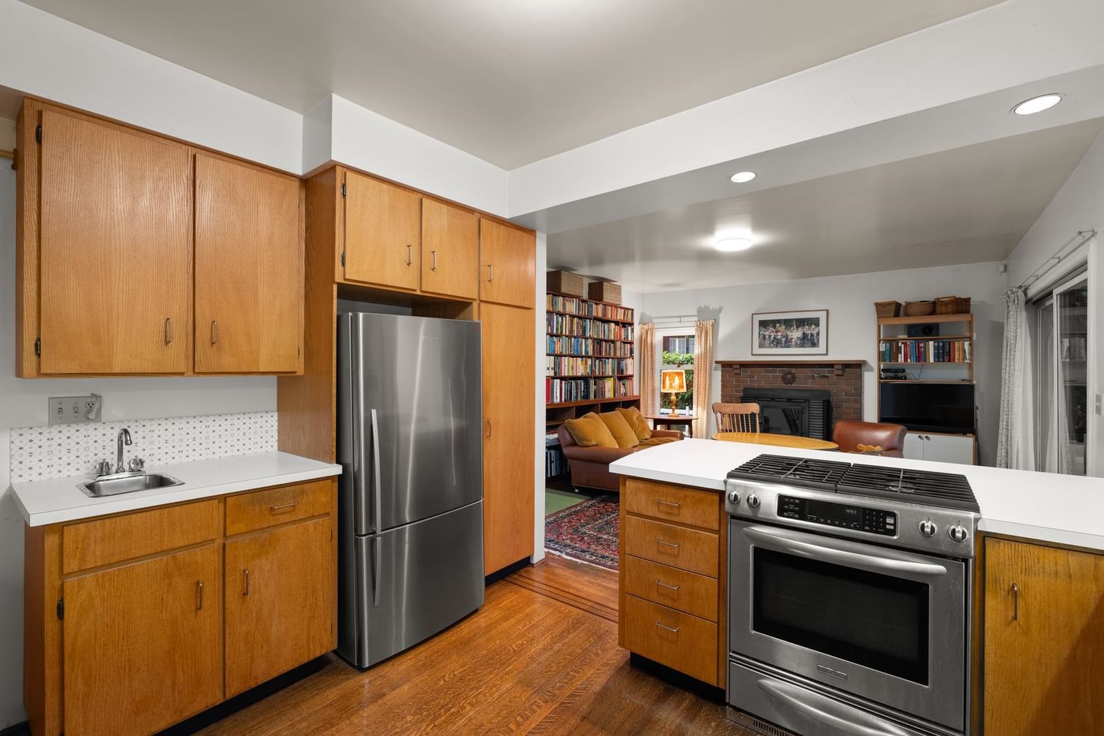 Listing Image 18