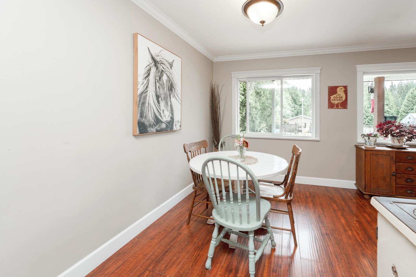 Listing Image 8
