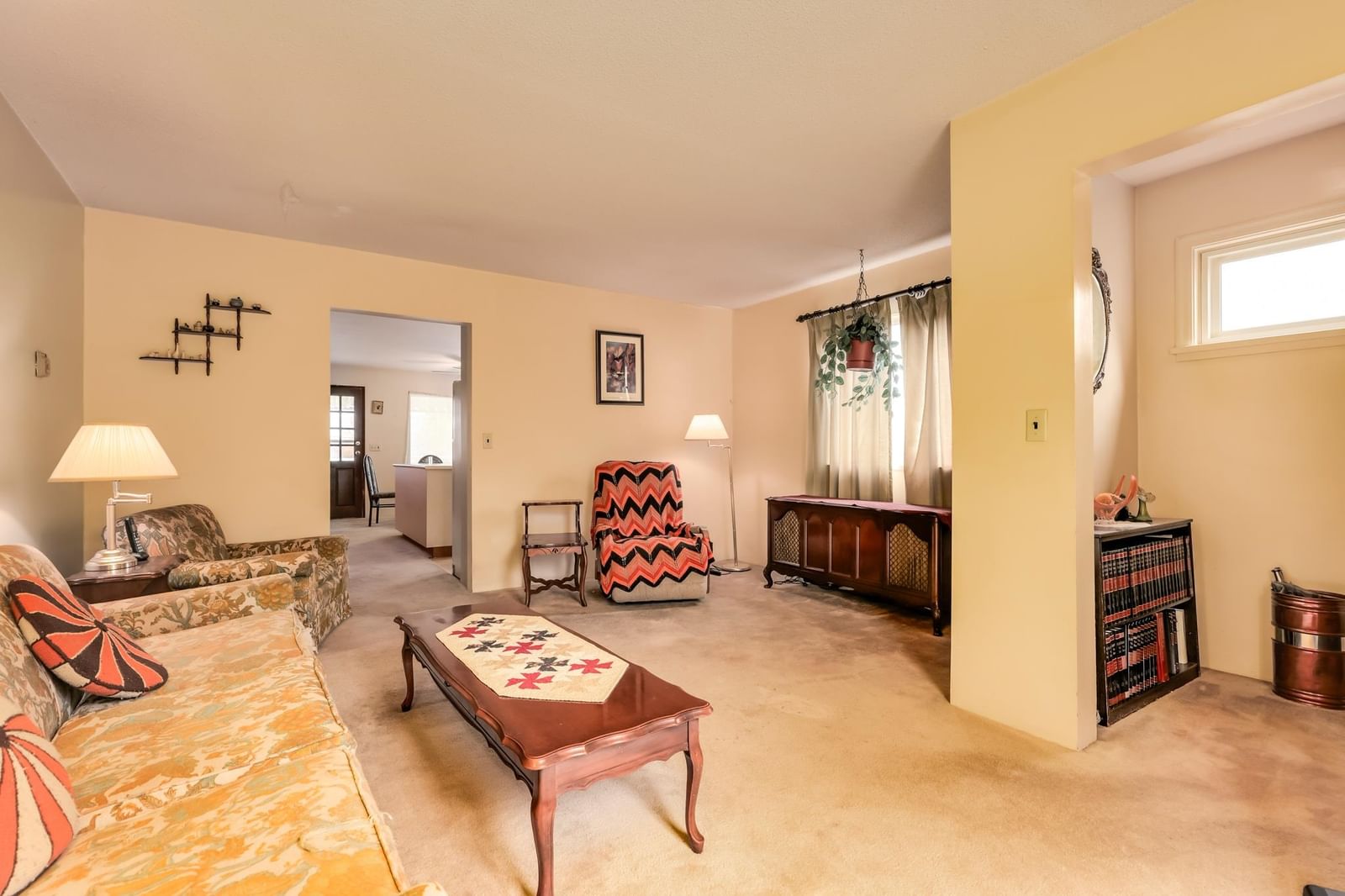 Listing Image 10