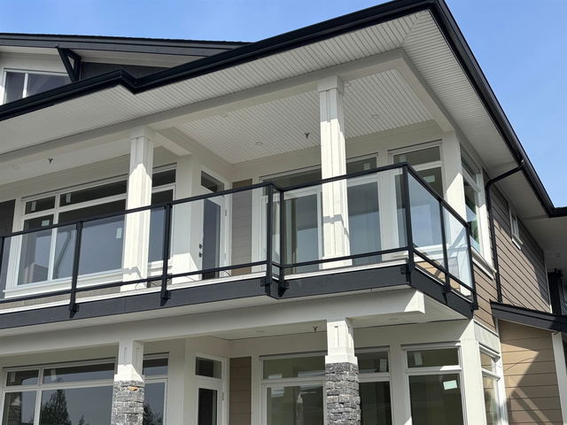 4 - 5522 Mccourt Road