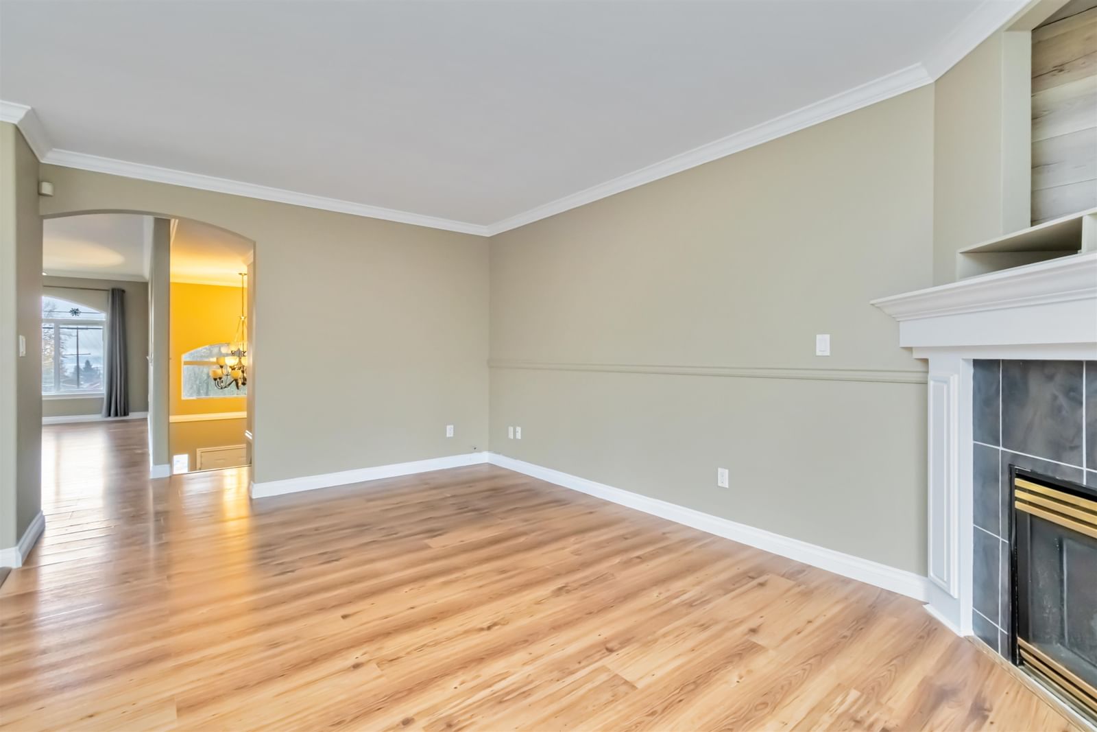 Listing Image 17