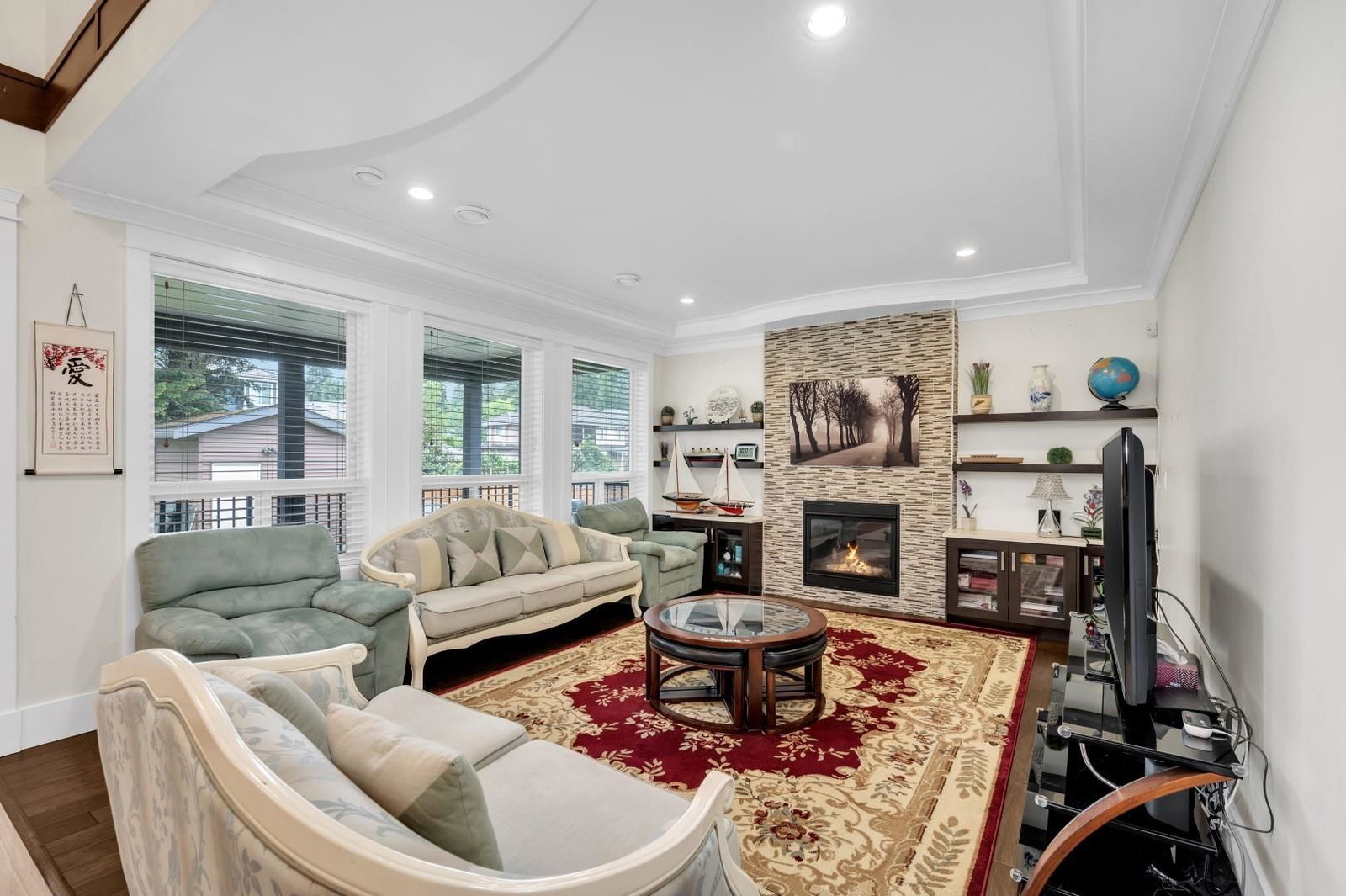 Listing Image 12