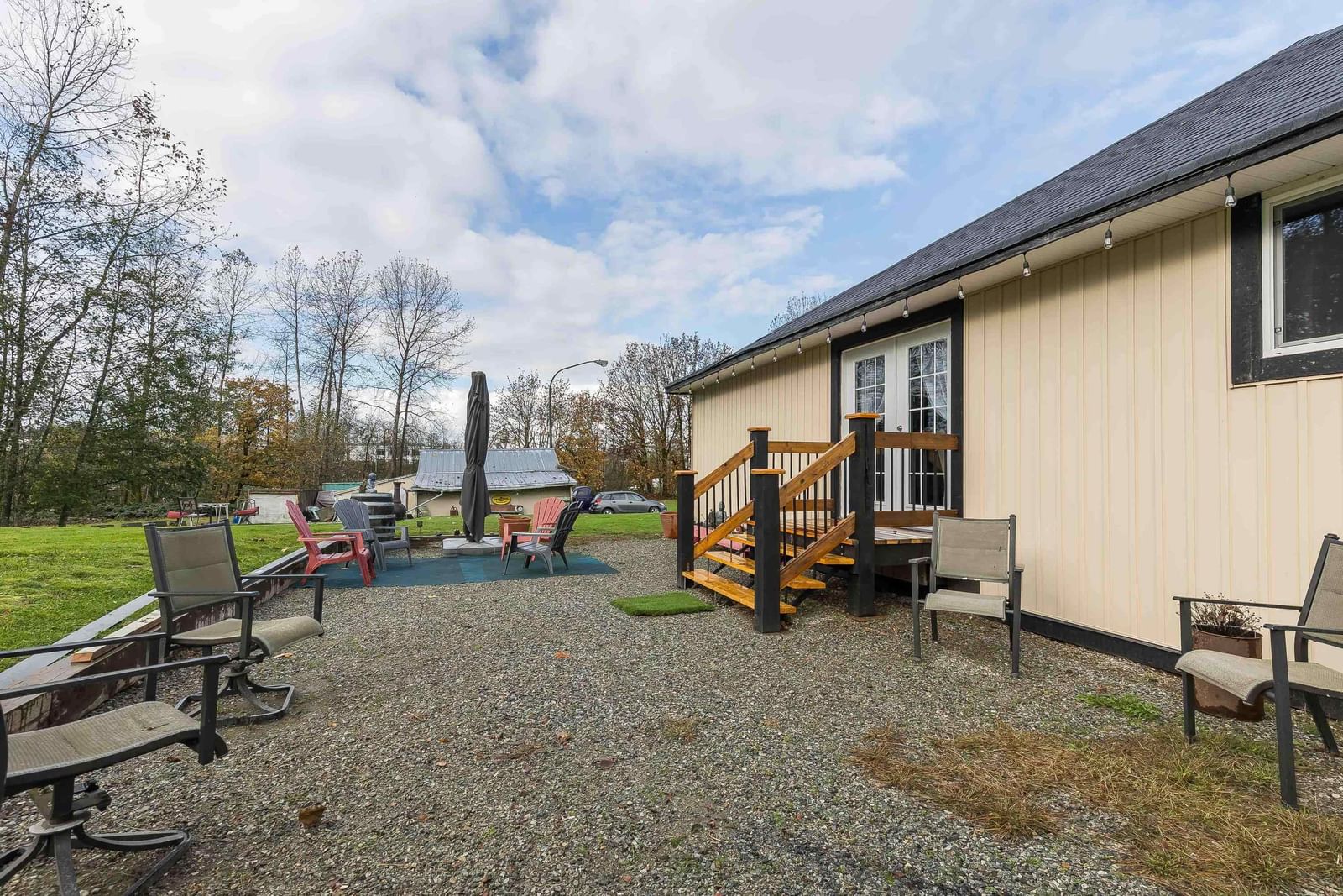 Listing Image 19