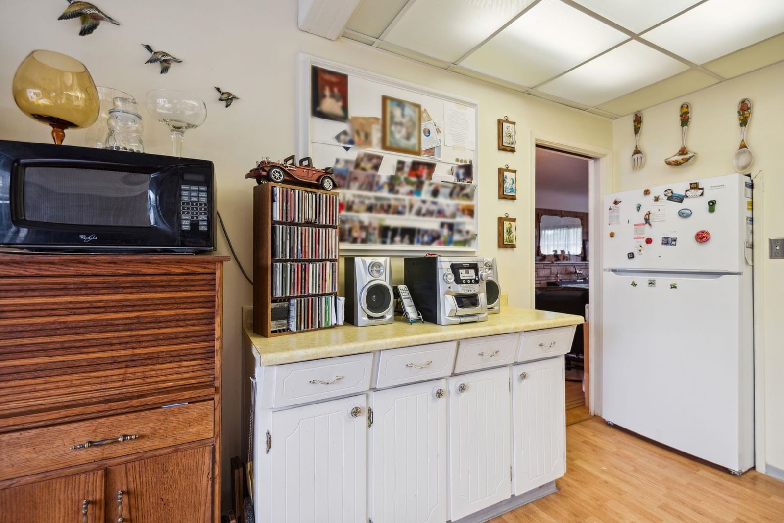 Listing Image 12