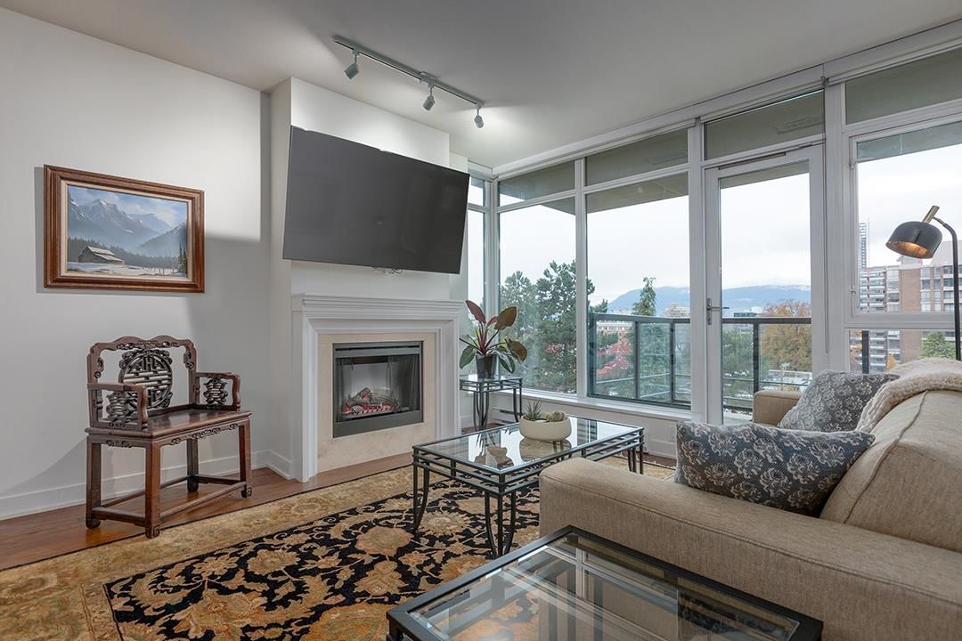 Listing Image 0